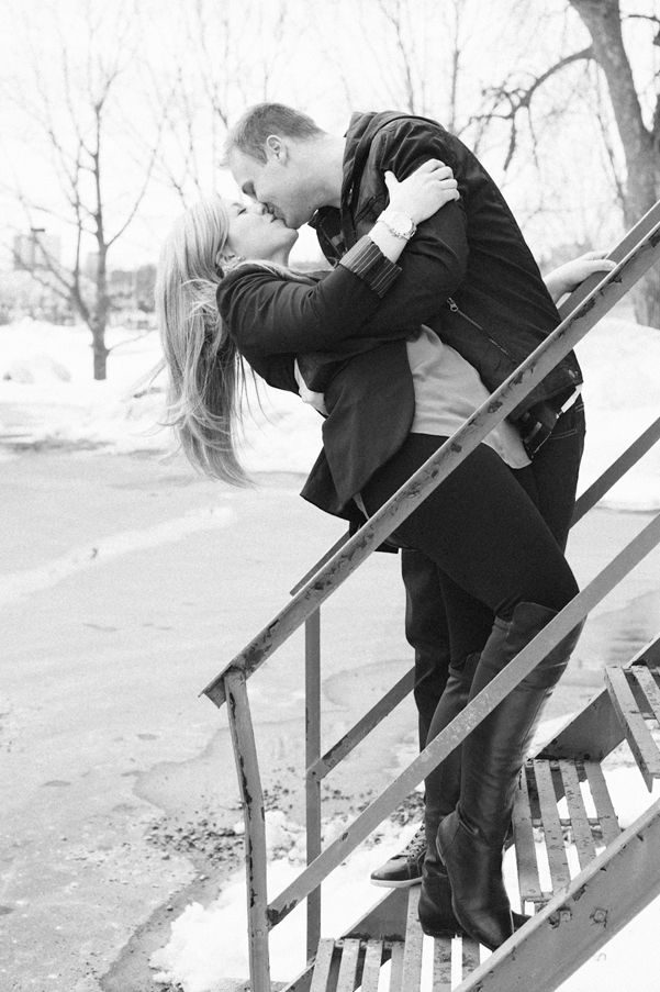 Ottawa, Ontario winter engagement session