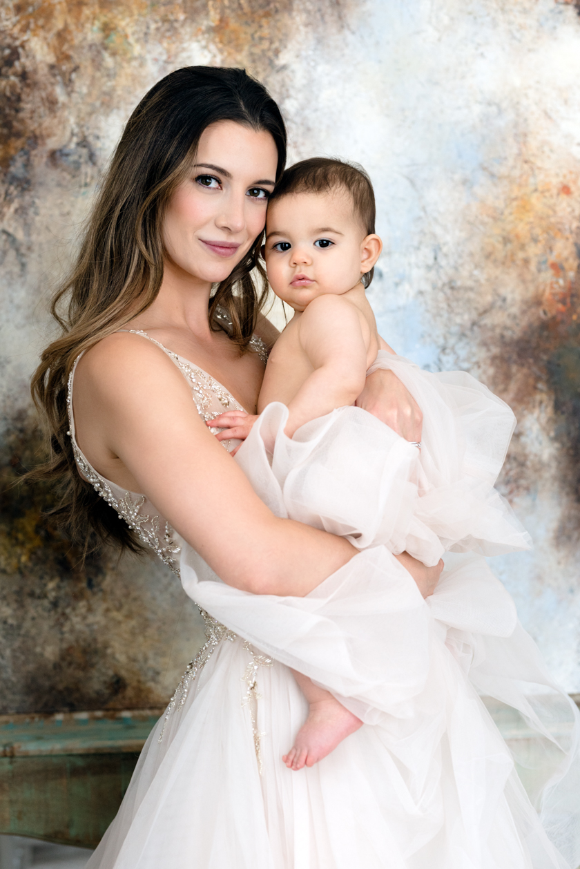 Mom and Baby Session with Allie and Charlotte in Wakefield, Quebec